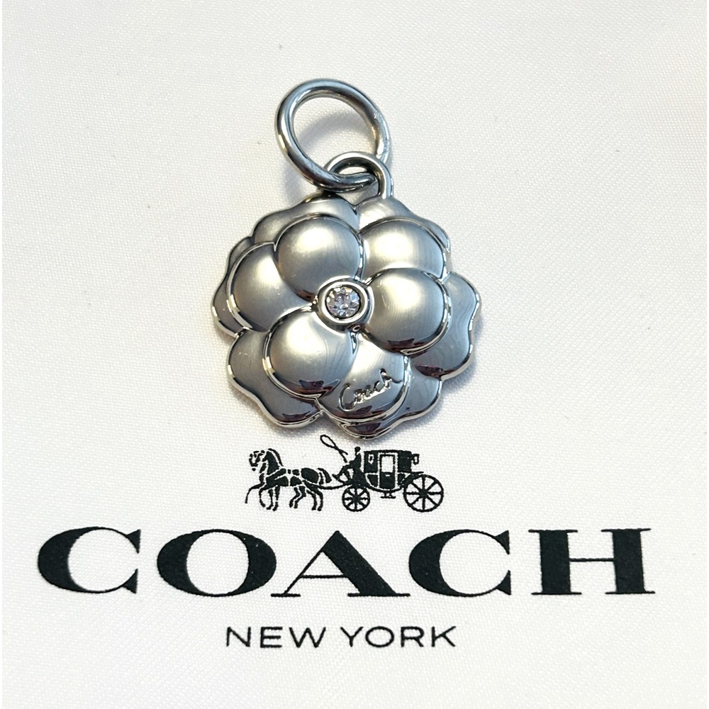 💰SOLD💰RARE Coach Hawaiian Flower Charm - Picture 5 of 8